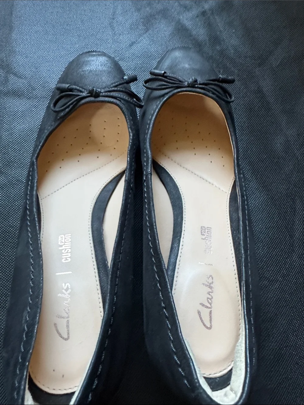 Clarks Black Women's Bow Ballet pumps